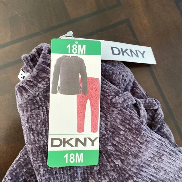 DKNY Kids' 2-piece Set, Gray sweater pink/black dot Pant. - Picture 8 of 11